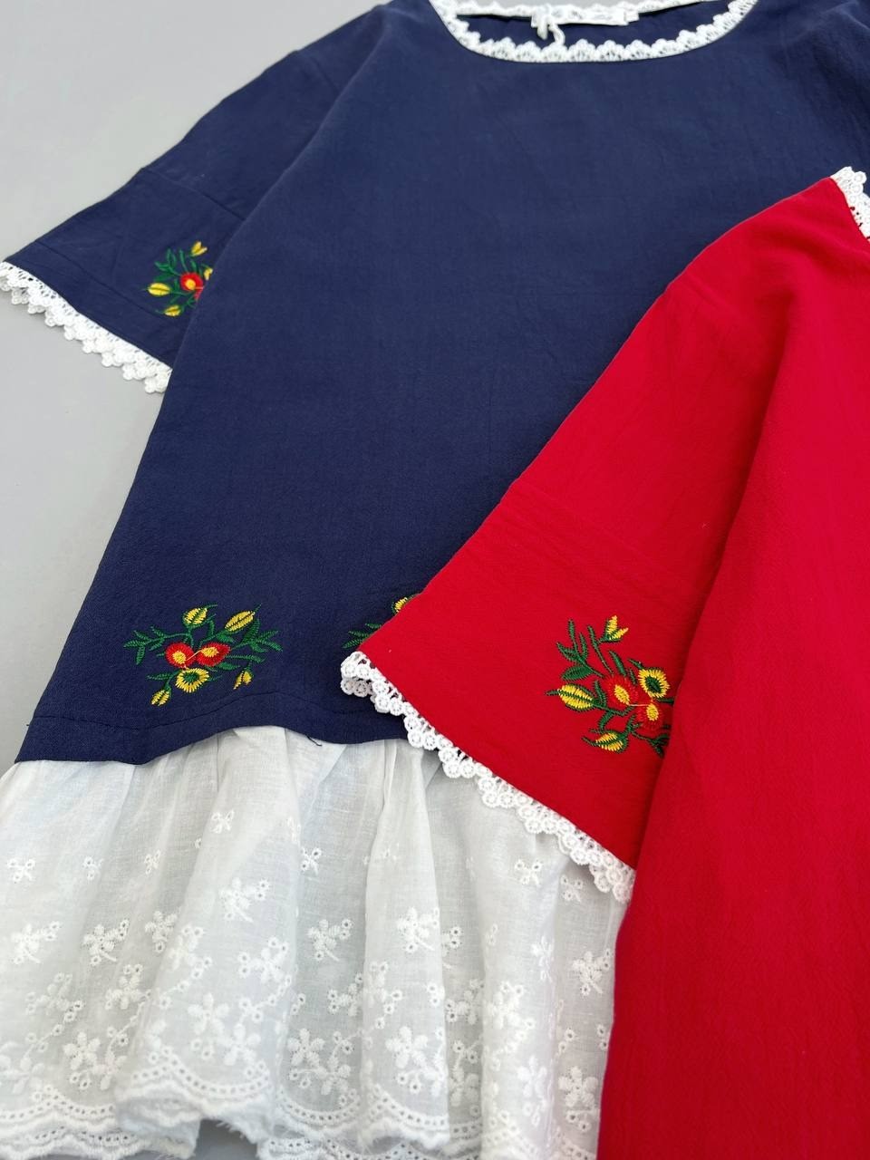 شومیز کنف گلدوزی شده با نوارای خامه دوزی کد 2626