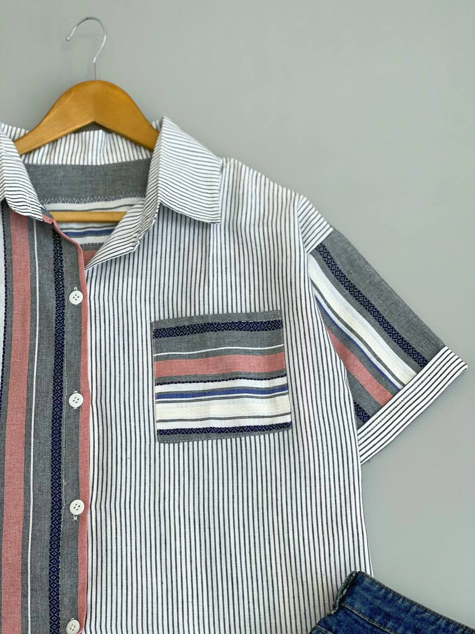 شومیز راه راه جلو دکمه کد 2628