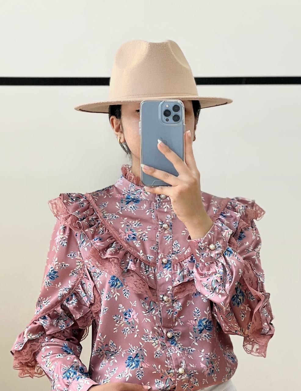 شومیز ساتن جلو چین کد 2658