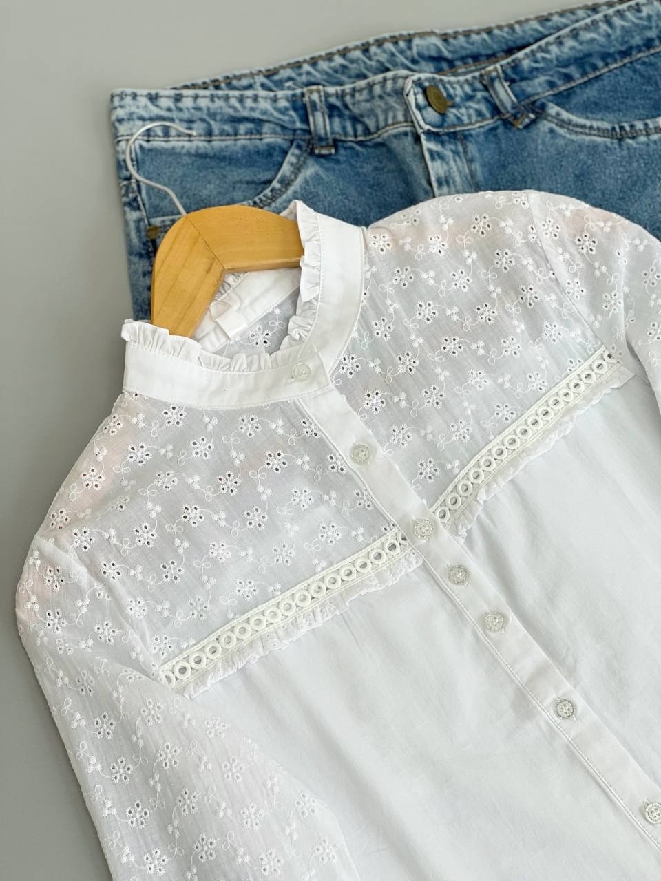 شومیز کتان کاغذی با آستین خامه دوزی کد 2663