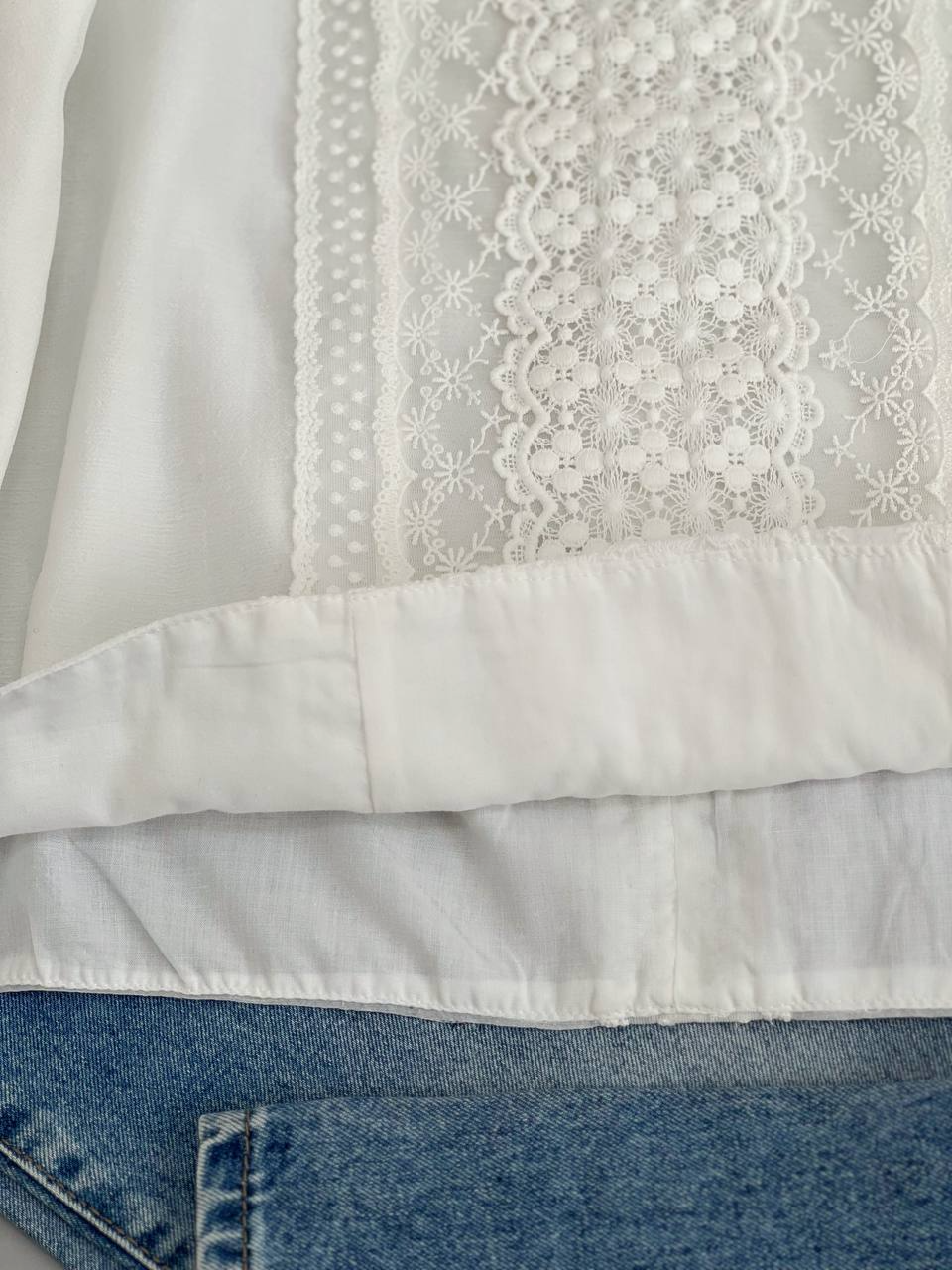 شومیز سفید جلو گیپور کد 2667