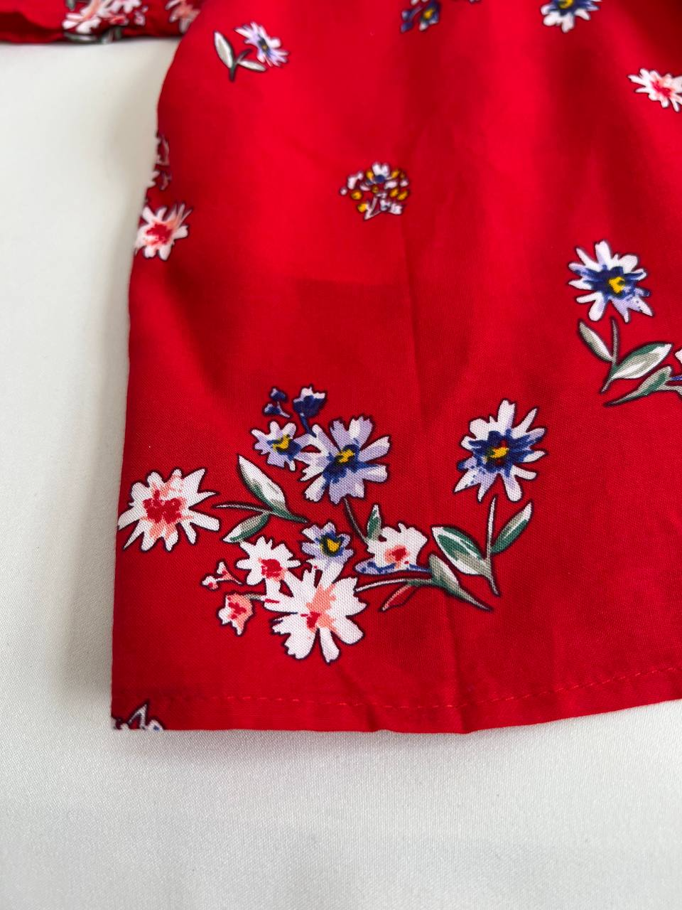 شومیز سرشونه باز گلدار کد 2737