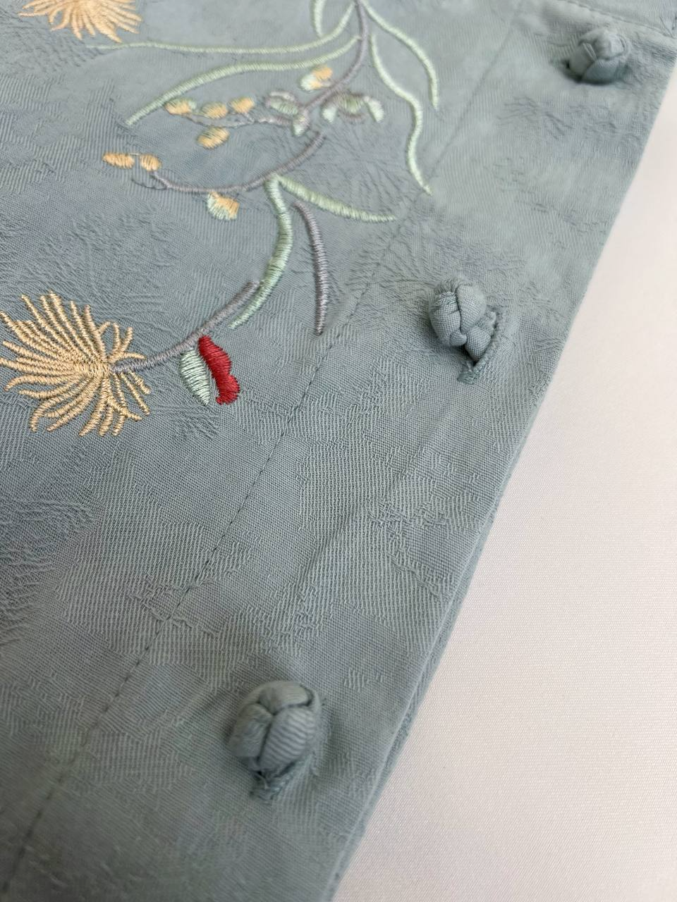 شومیز جلو دکمه گلدوزی شده کد 2748