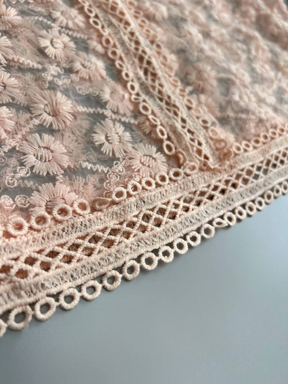 شومیز آستین پف تمام گلدوزی کد 2759