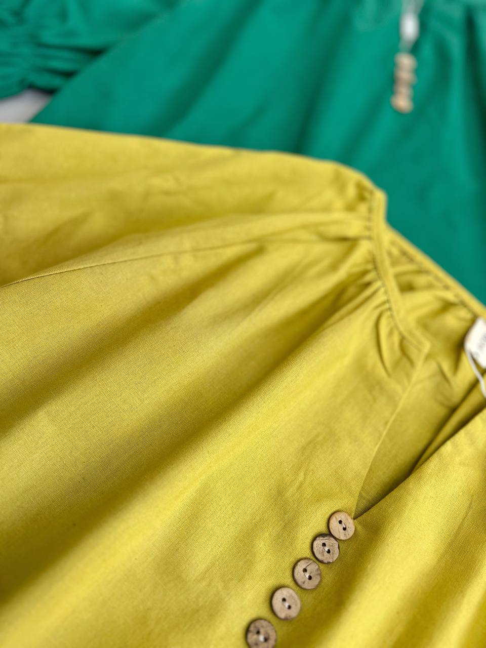 شومیز لینن دکمه چوبی کد 2792