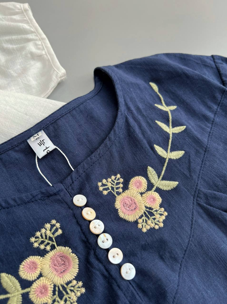 شومیز نخ گلدوزی کد 2803