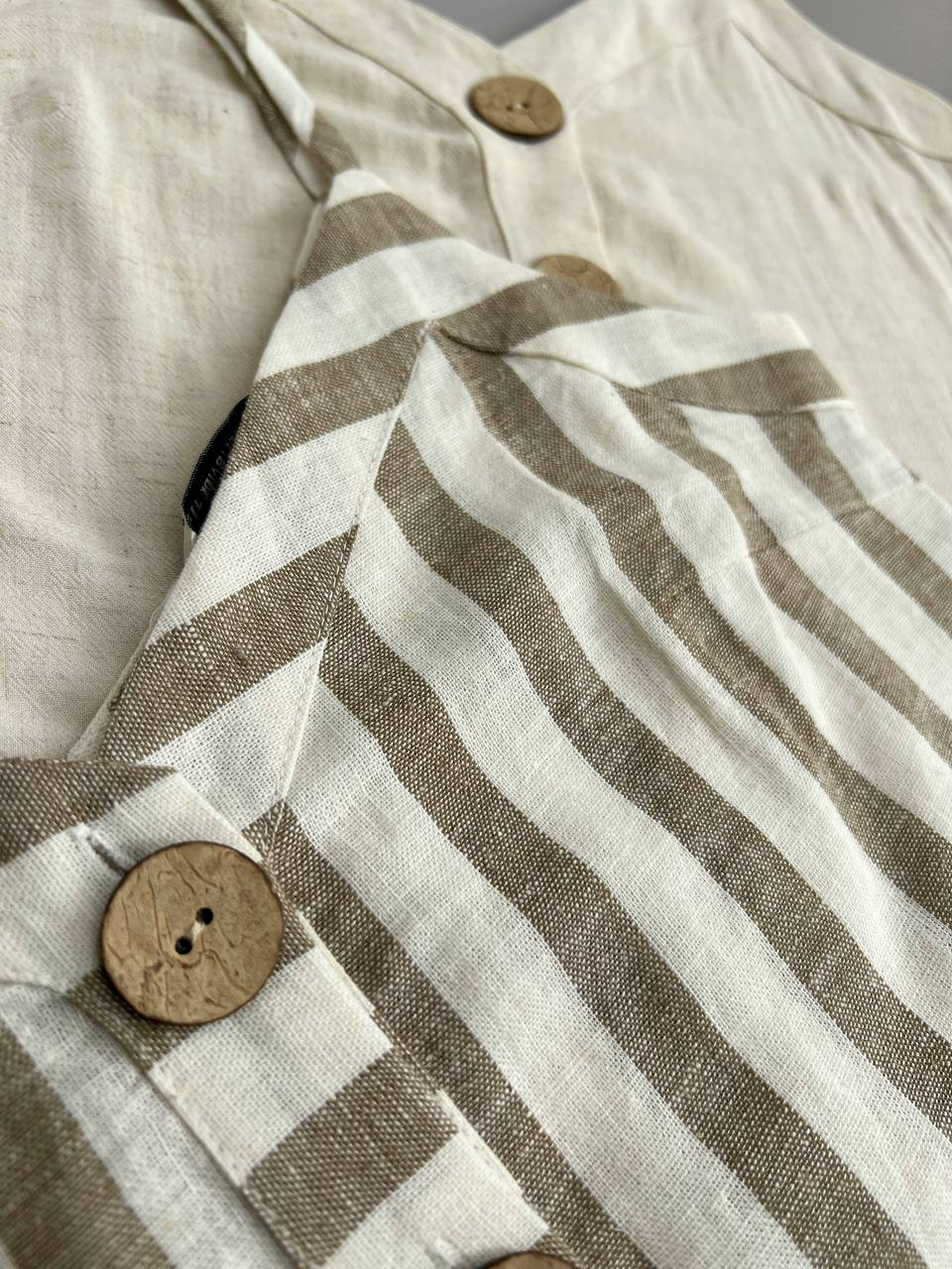 تاپ لینن نخ دکمه چوبی کد 2817