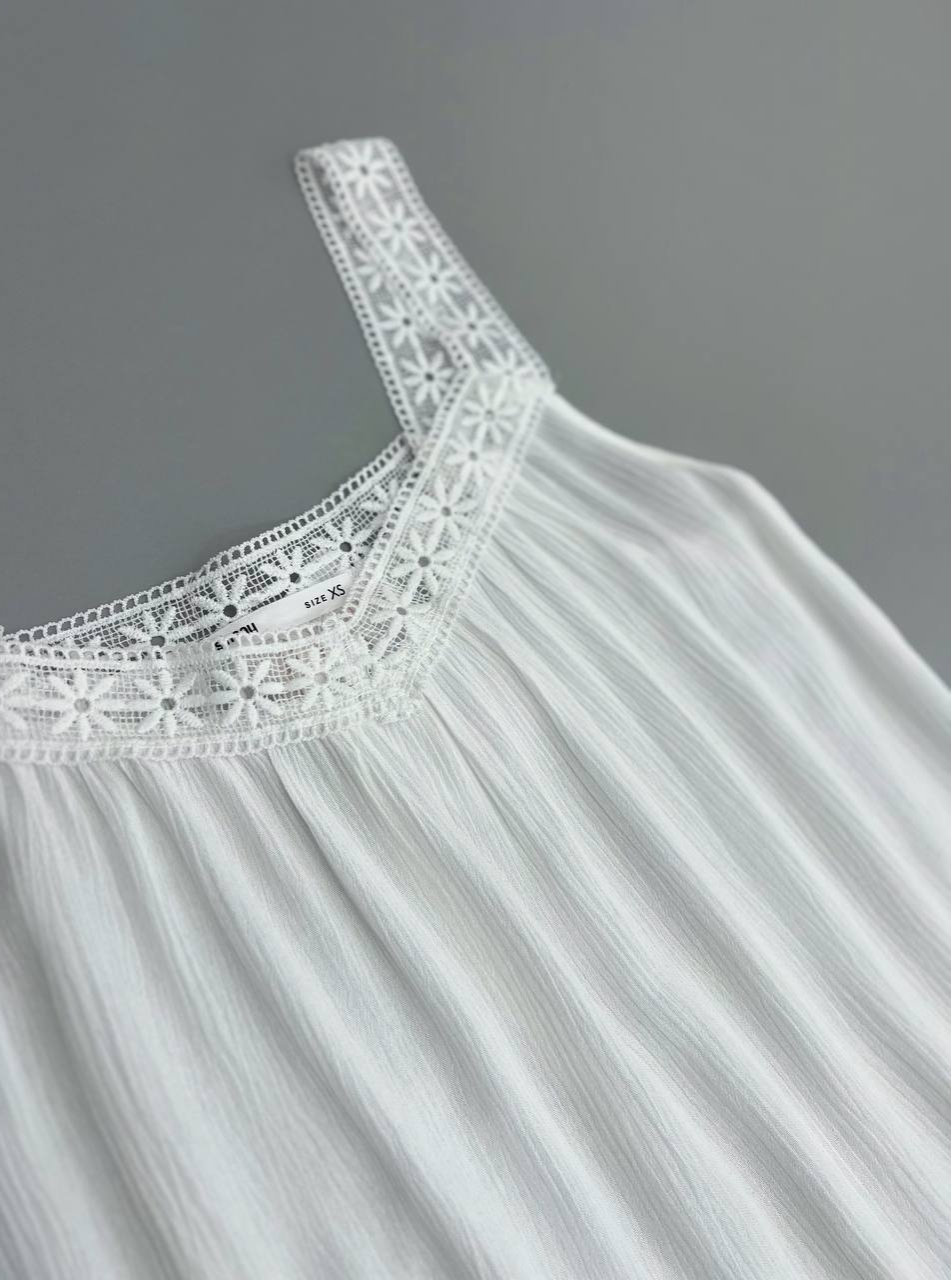 شومیز سفید بند گیپور کد 2820