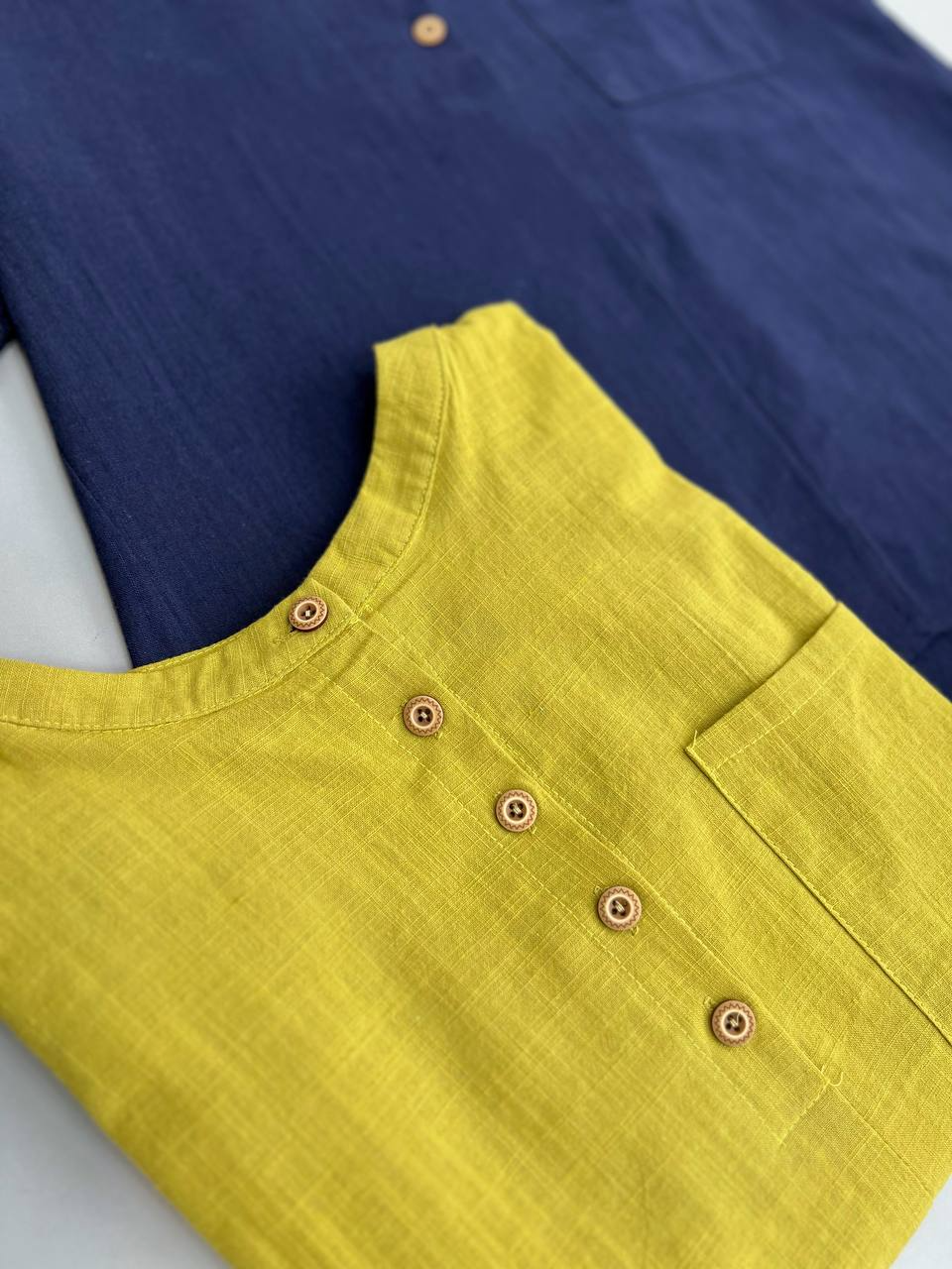 شومیز لینن جلو دکمه کد 2821