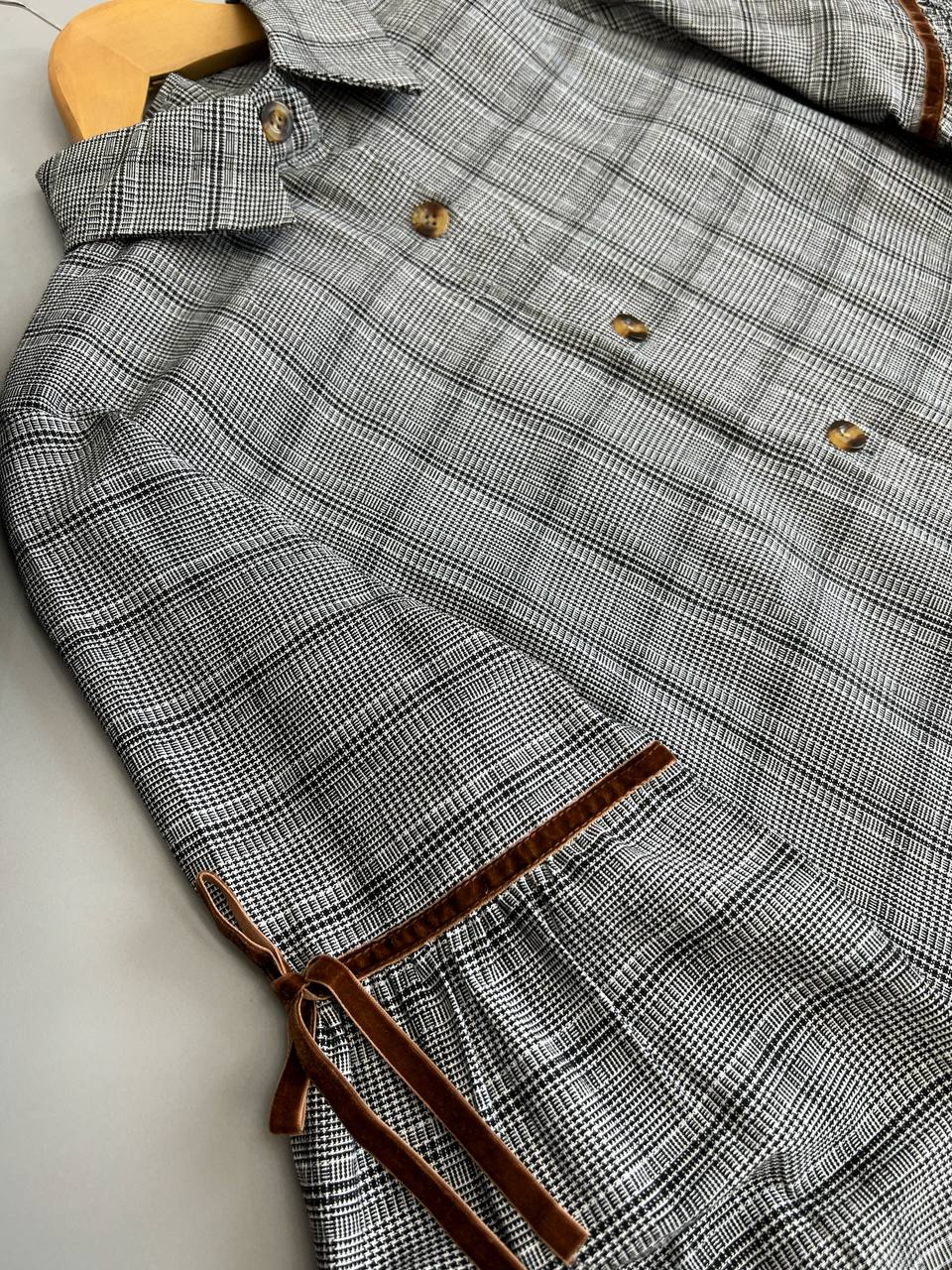 شومیز چهار خونه آستین پف کد 2828