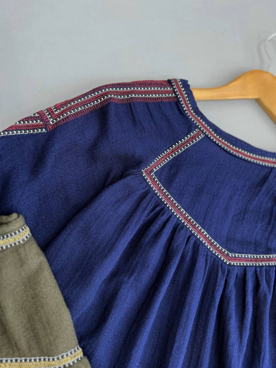 شومیز گلدوزی شده کد 2831