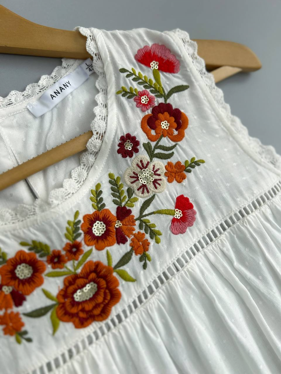 تاپ نخ گلدوزی شده از برند ANANY کد 2856