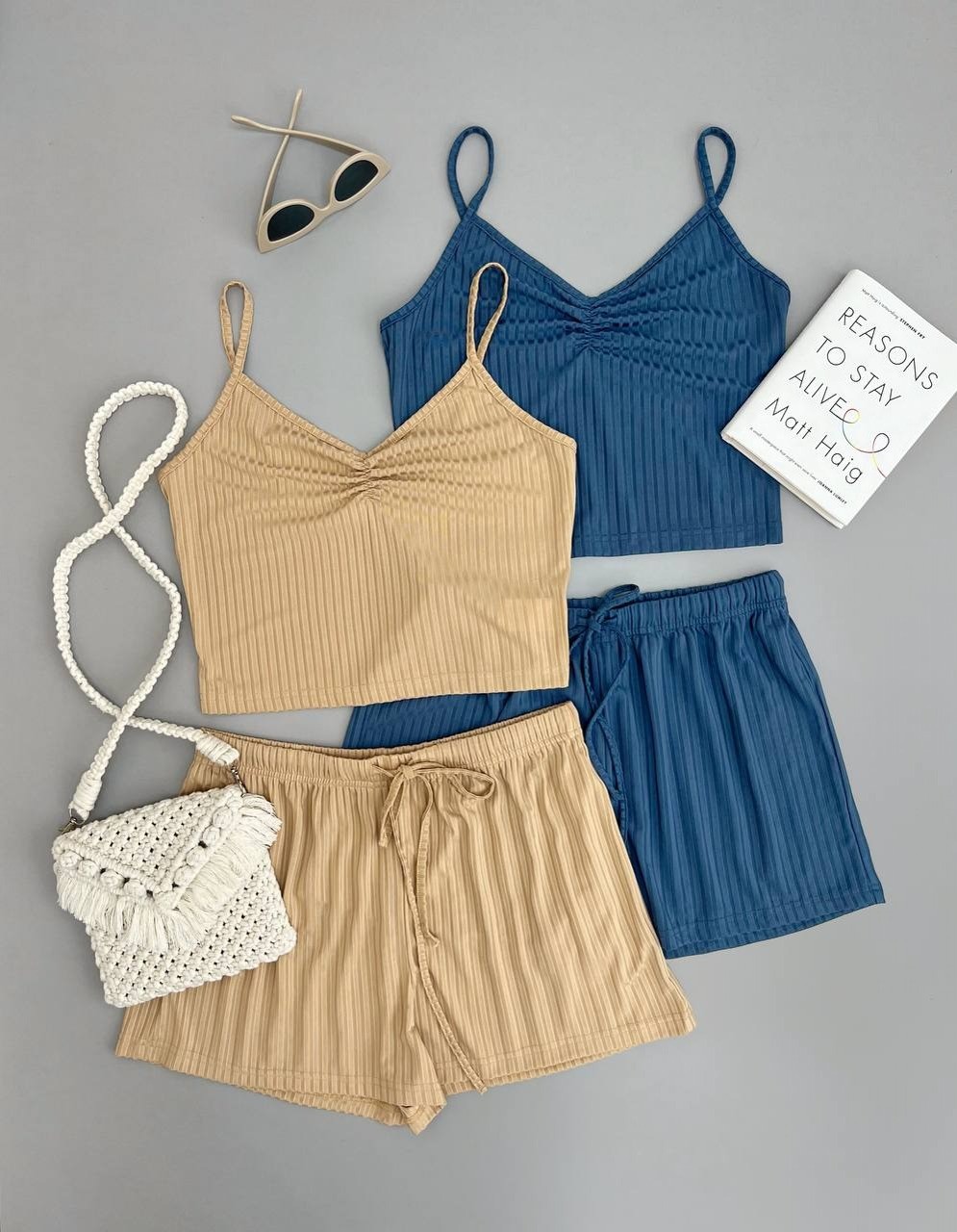 ست کراپ و شلوارک کبریتی کد 2863