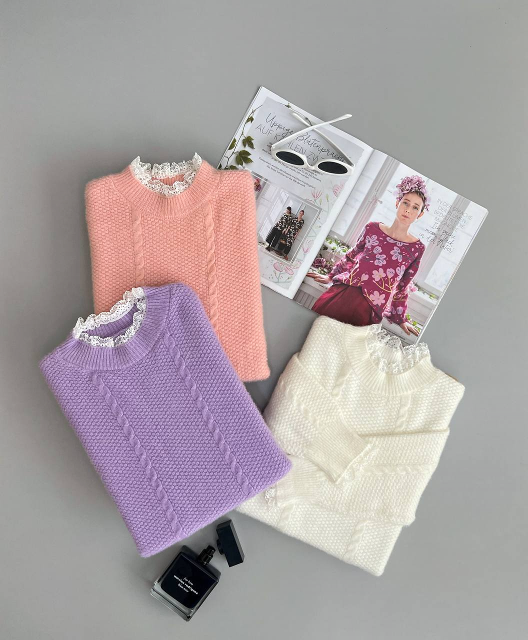 پلیور بافت موهر یقه و سر آستین گیپور کد 2947