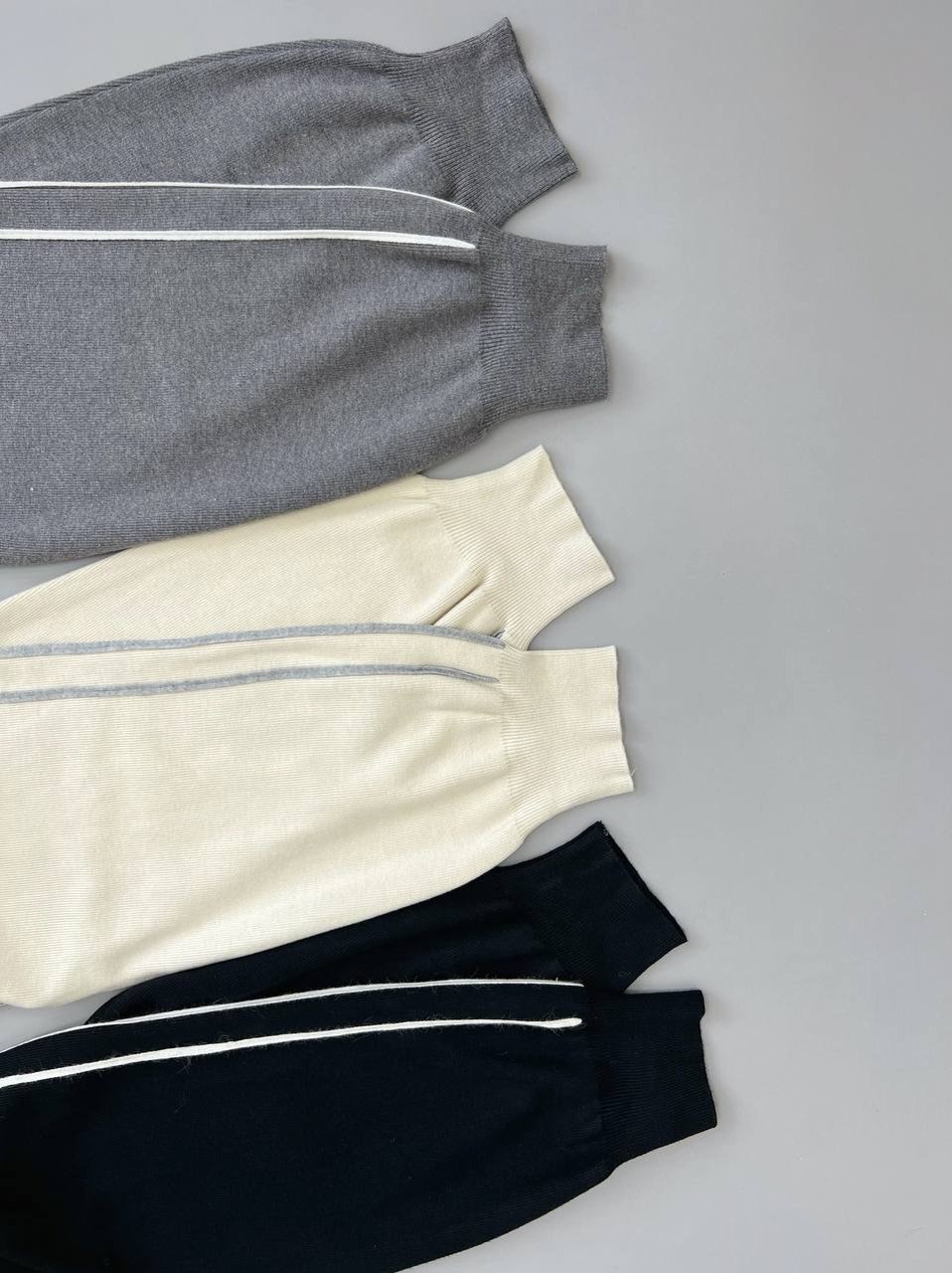 شلوار بافت اسلش بغل نوار کد 2980