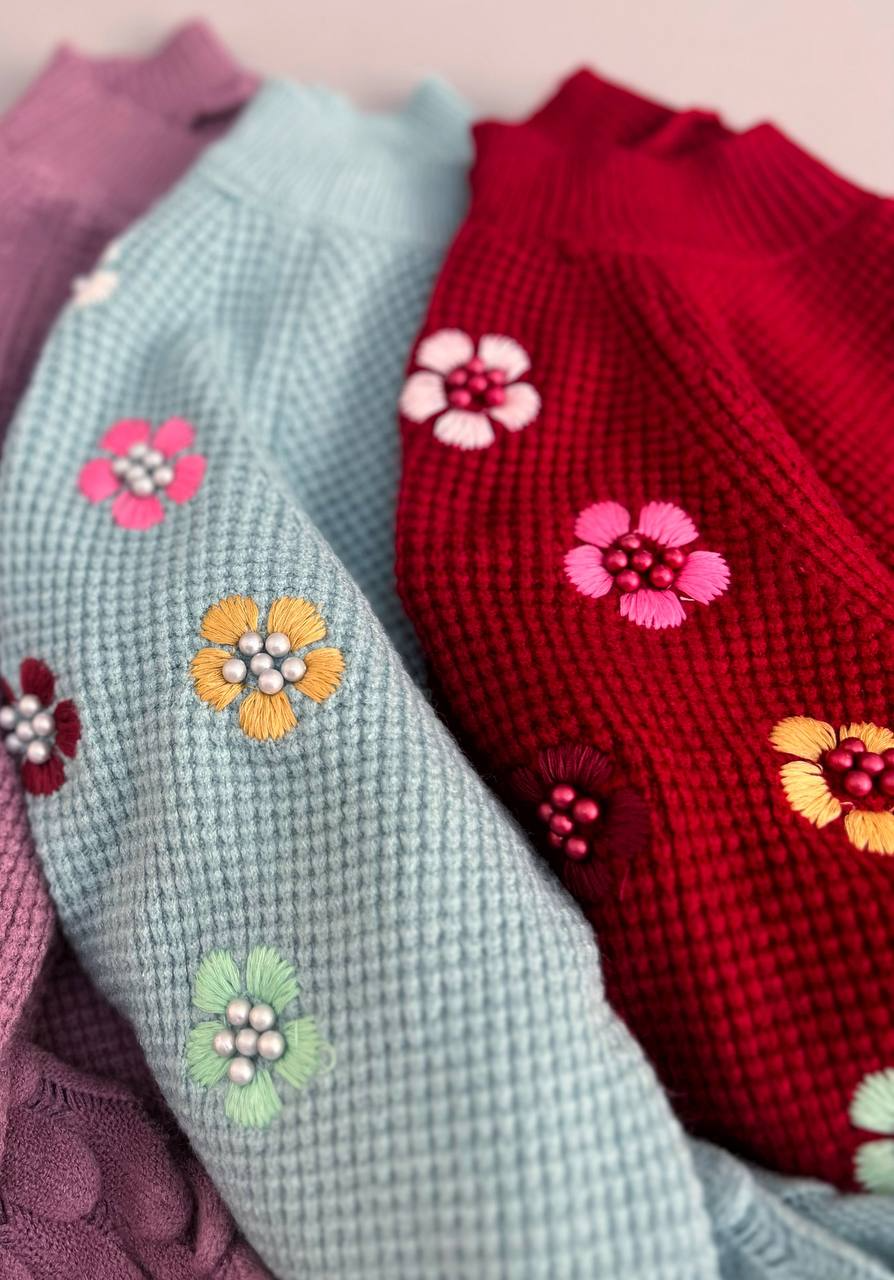 پلیور بافت گلدوزی و مهره دوزی کد 3006