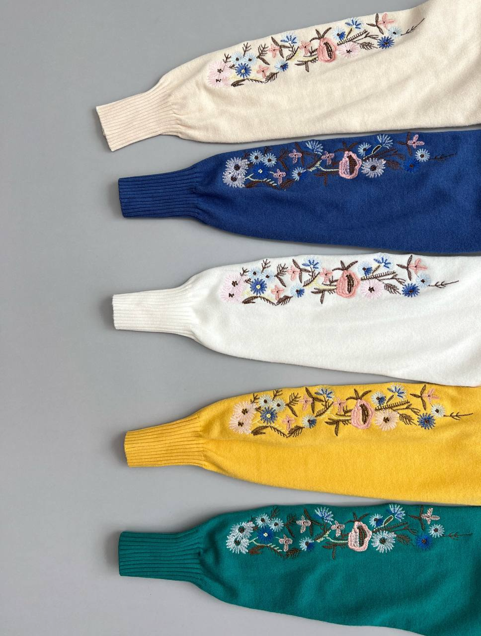 پلیور بافت آستین گلدوزی پنج رنگ کد 3037