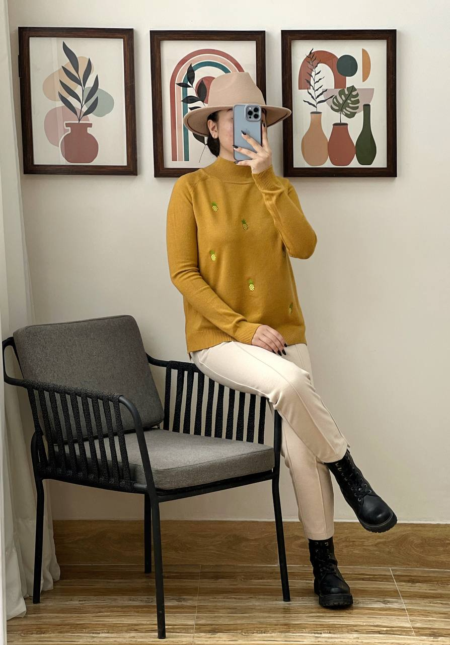 پلیور بافت گلدوزی شده اناناس کد 3038