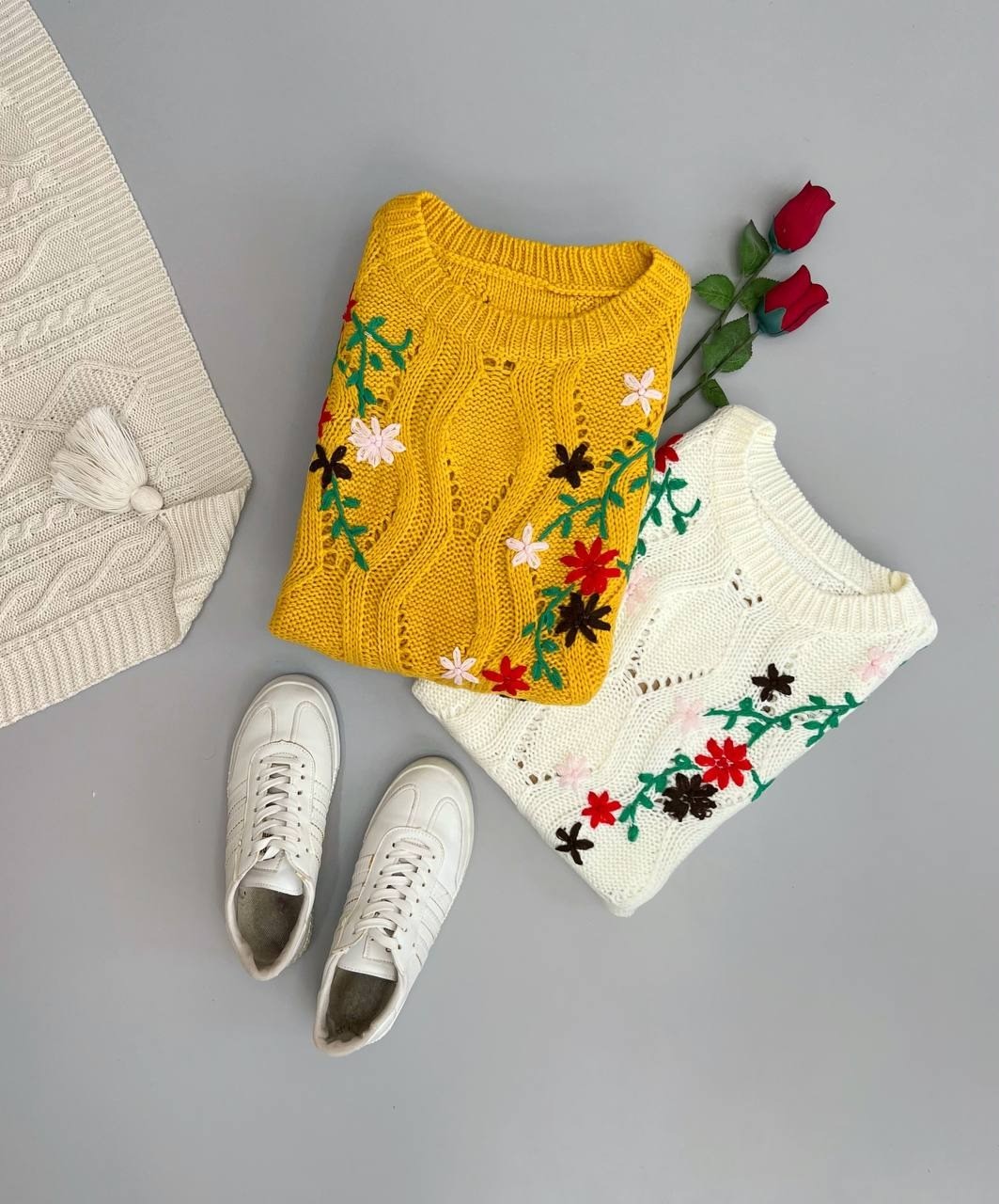 پلیور بافت بوکله گلدوزی شده کد 3069