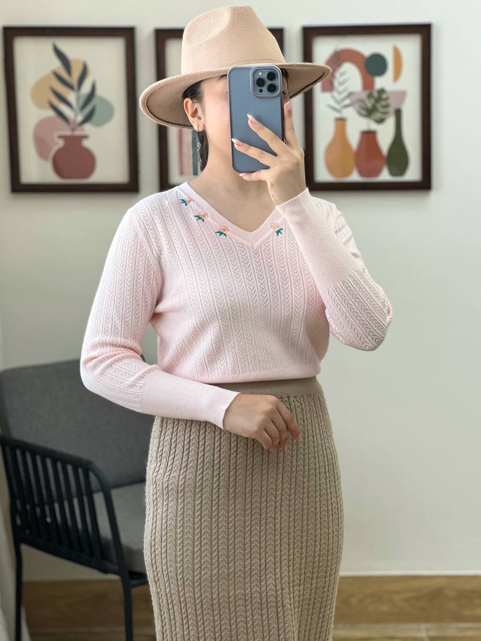 پلیور بافت یقه هفت گلدوزی شده کد 3100