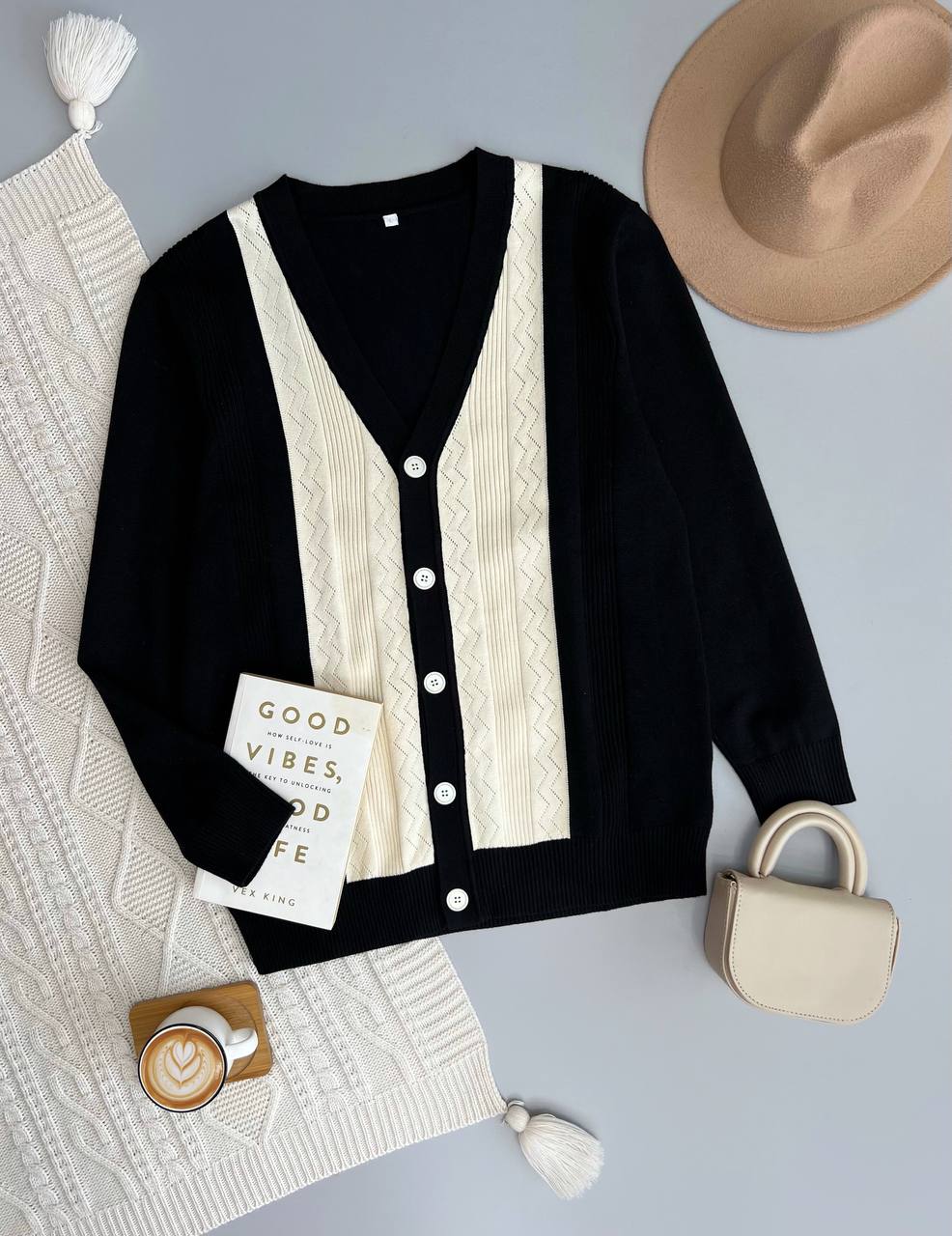 ژاکت بافت جلو دکمه کد 3141