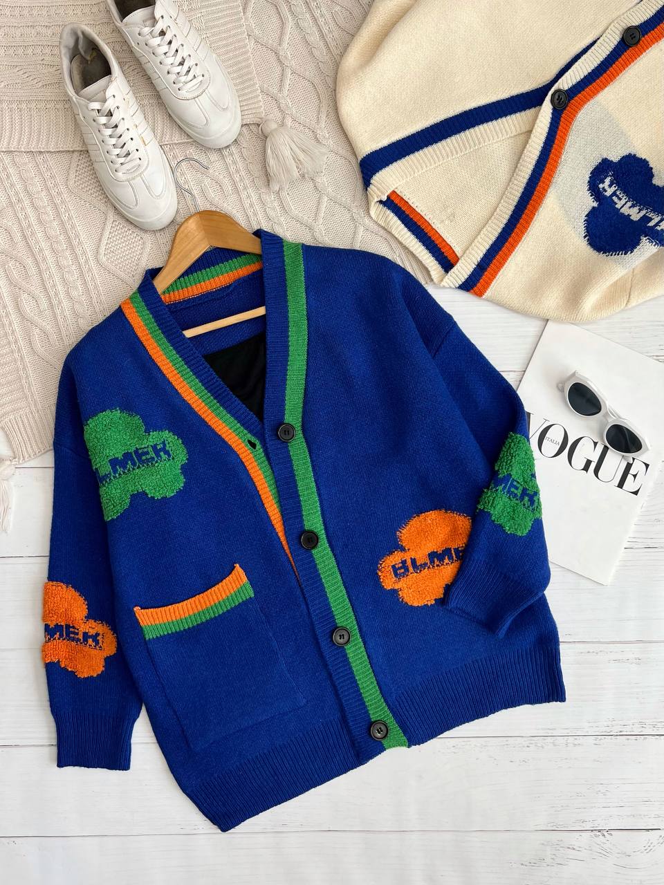 ژاکت بافت جلو دکمه دورنگ کد 3189