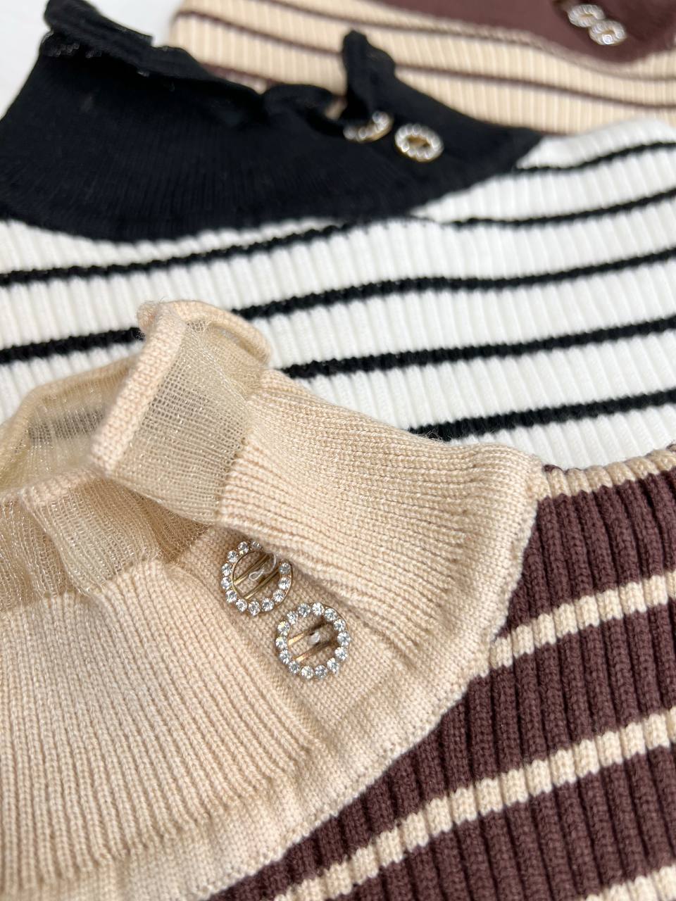 پلیور بافت راه راه سر آستین و یقه دکمه کد 3224