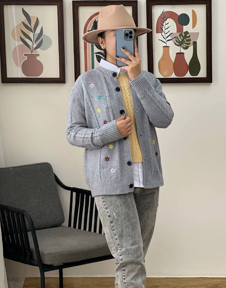 ژاکت بافت گلدوزی جلو دکمه کد 3254