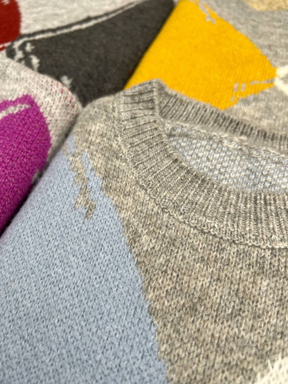 پلیور بافت یقه گرد لوزی کد 3325