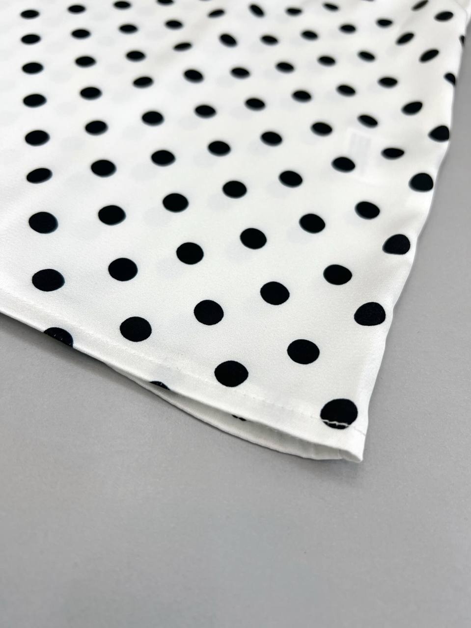 تاپ ساتن خالخالی کد 3346