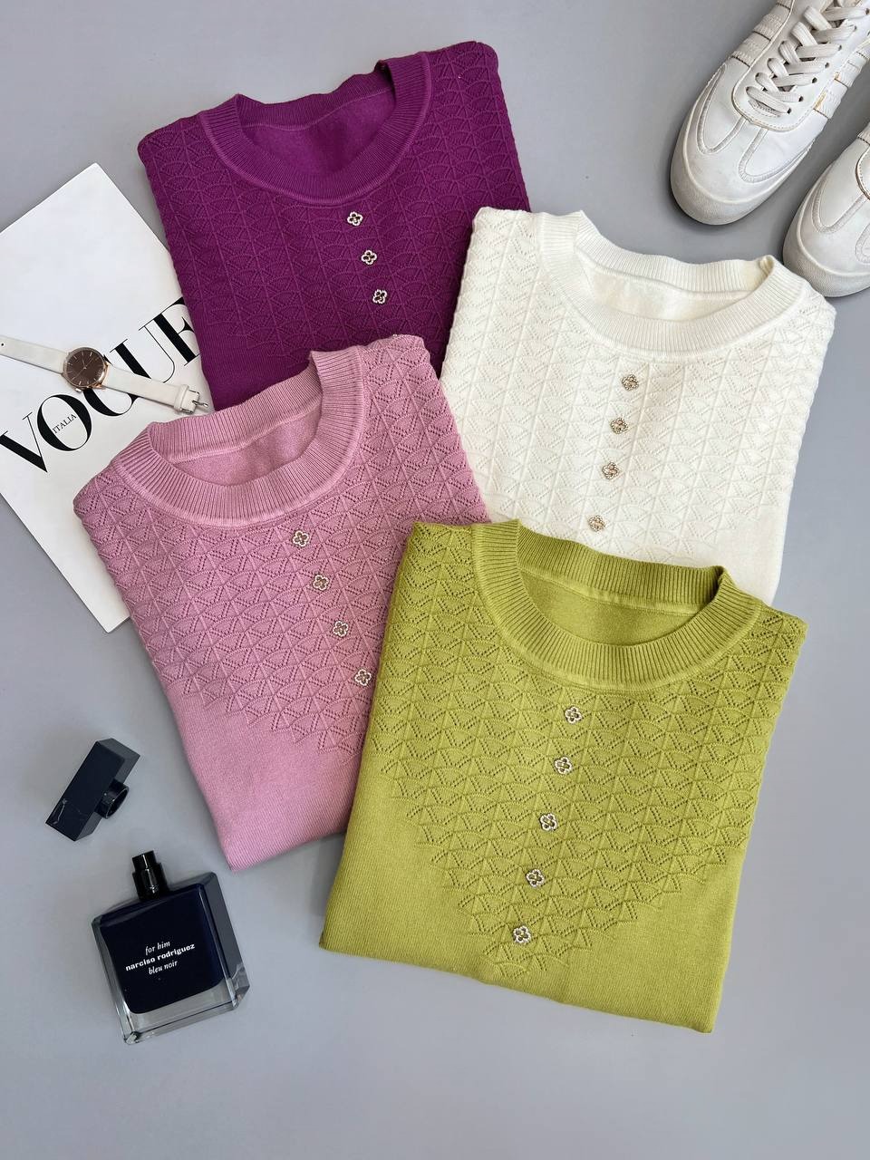 پلیور بافت 5 دکمه یقه گرد کد3380