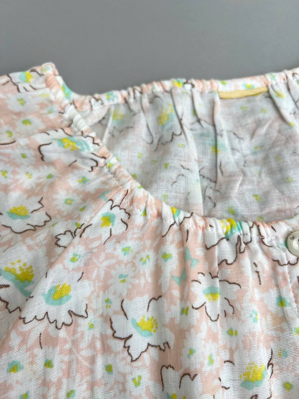 ست بلوز و شلوارک گل ریز کد 3396