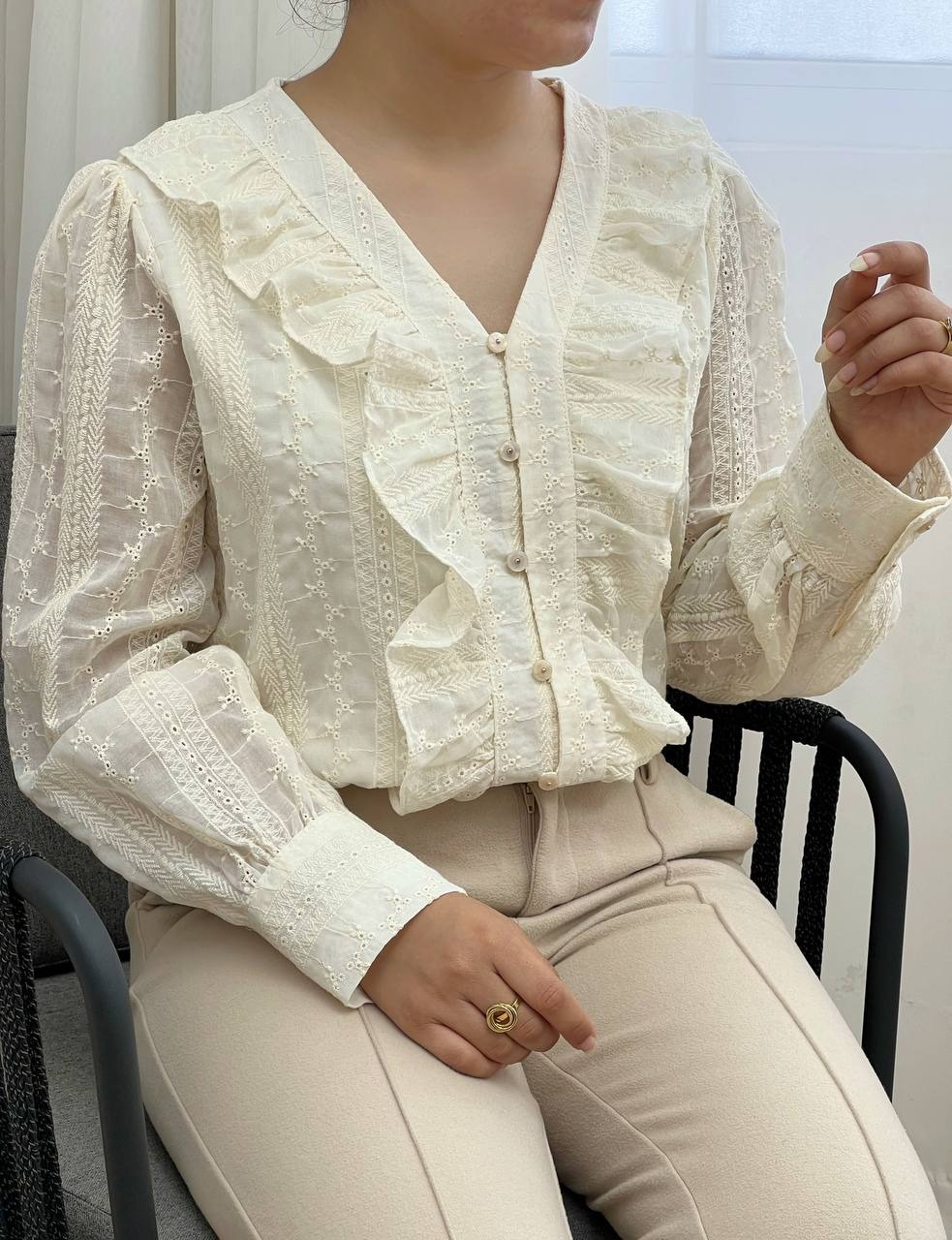 شومیز خامه دوزی جلو چین کد 3404