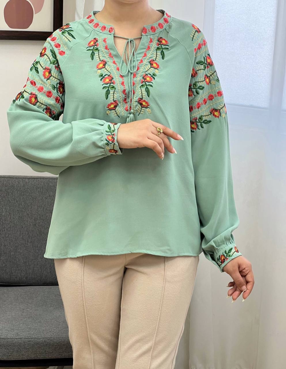 شومیز کرپ تمام گلدوزی کد 3405