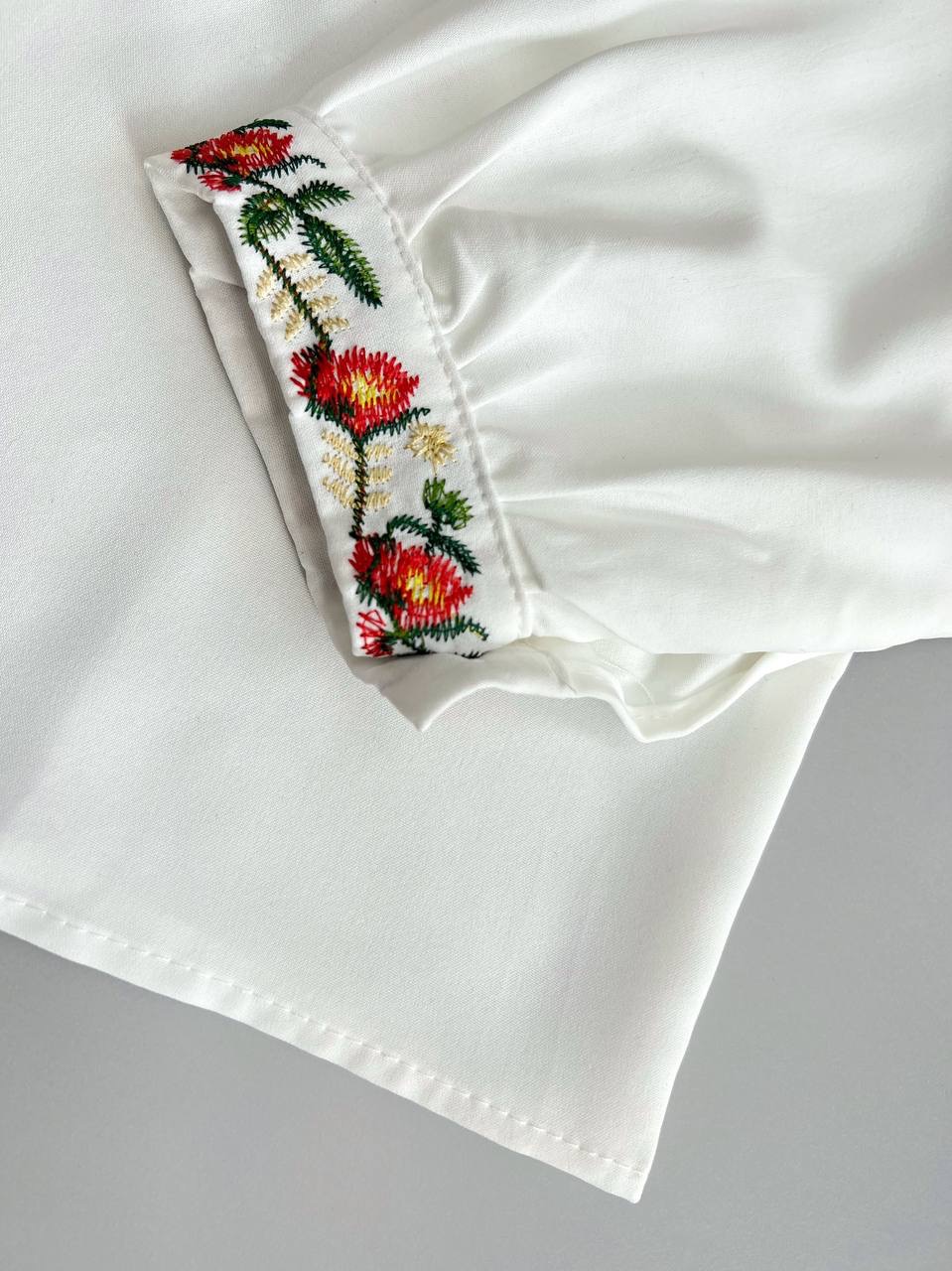 شومیز کرپ تمام گلدوزی کد 3405