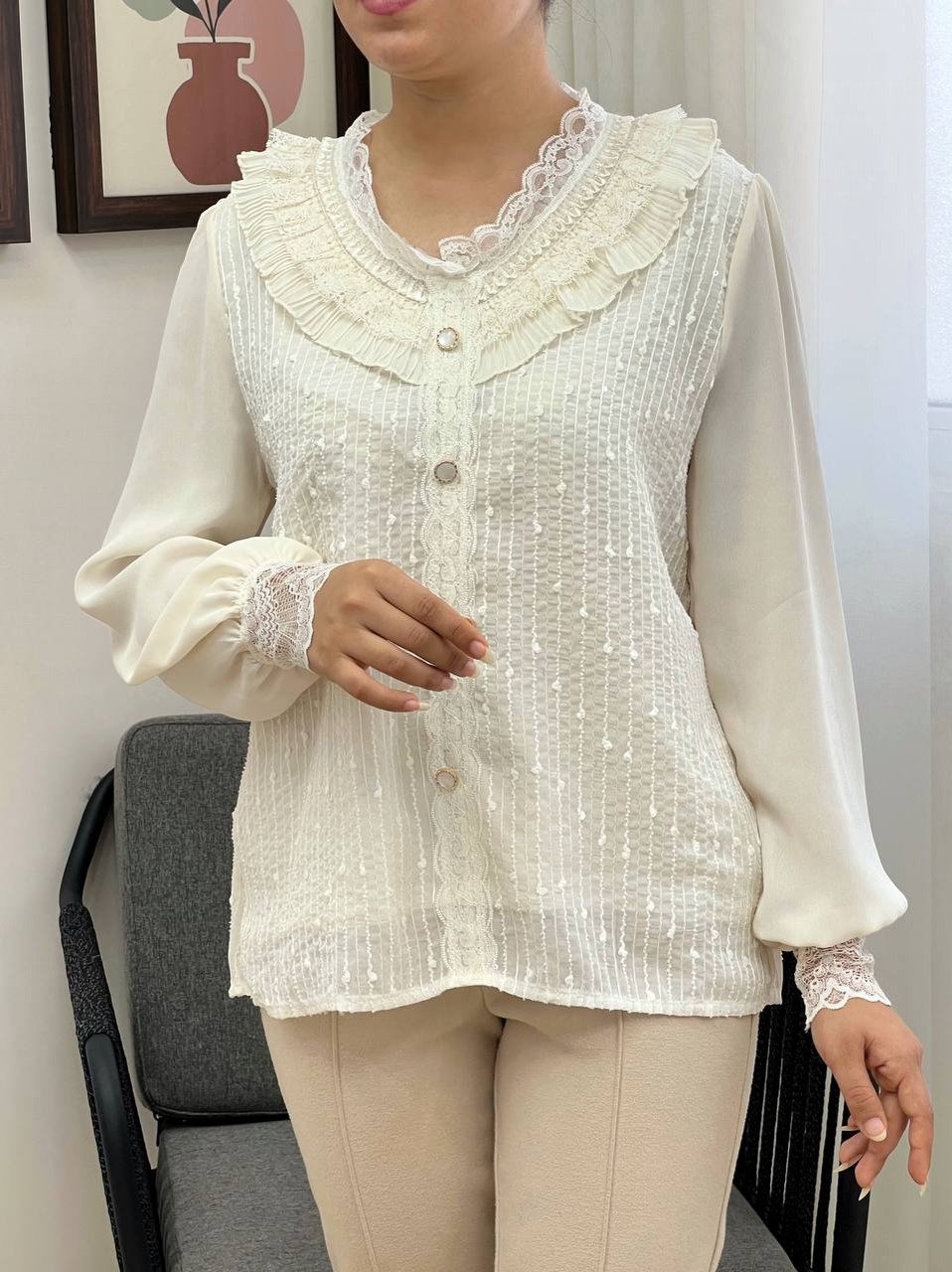 شومیز حریر گل برجسته آستردار کد 3419