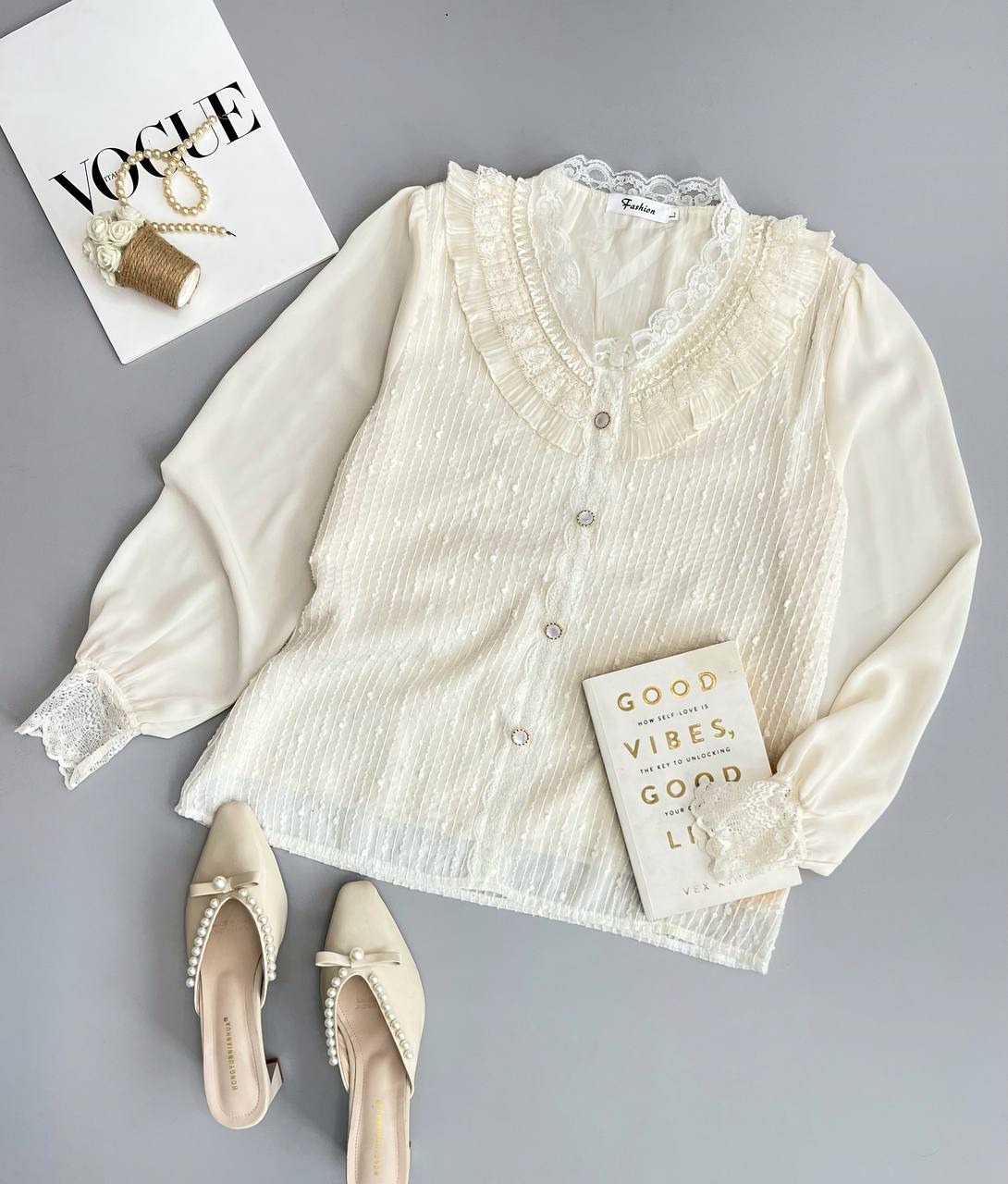 شومیز حریر گل برجسته آستردار کد 3419