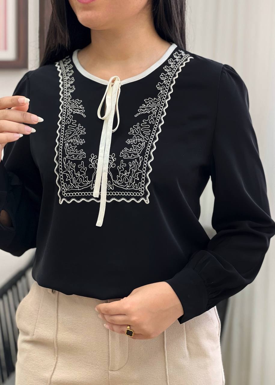 شومیز کرپ جلو گلدوزی کد 3442