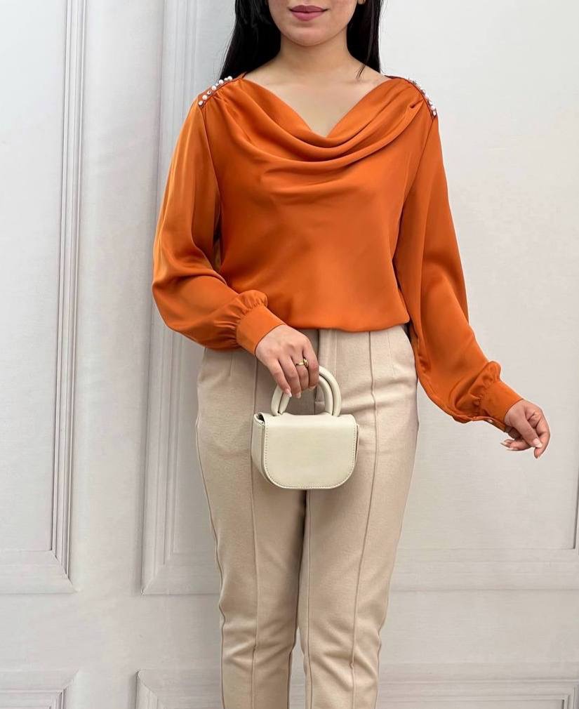 شومیز ساتن یقه افتاده کد 3481