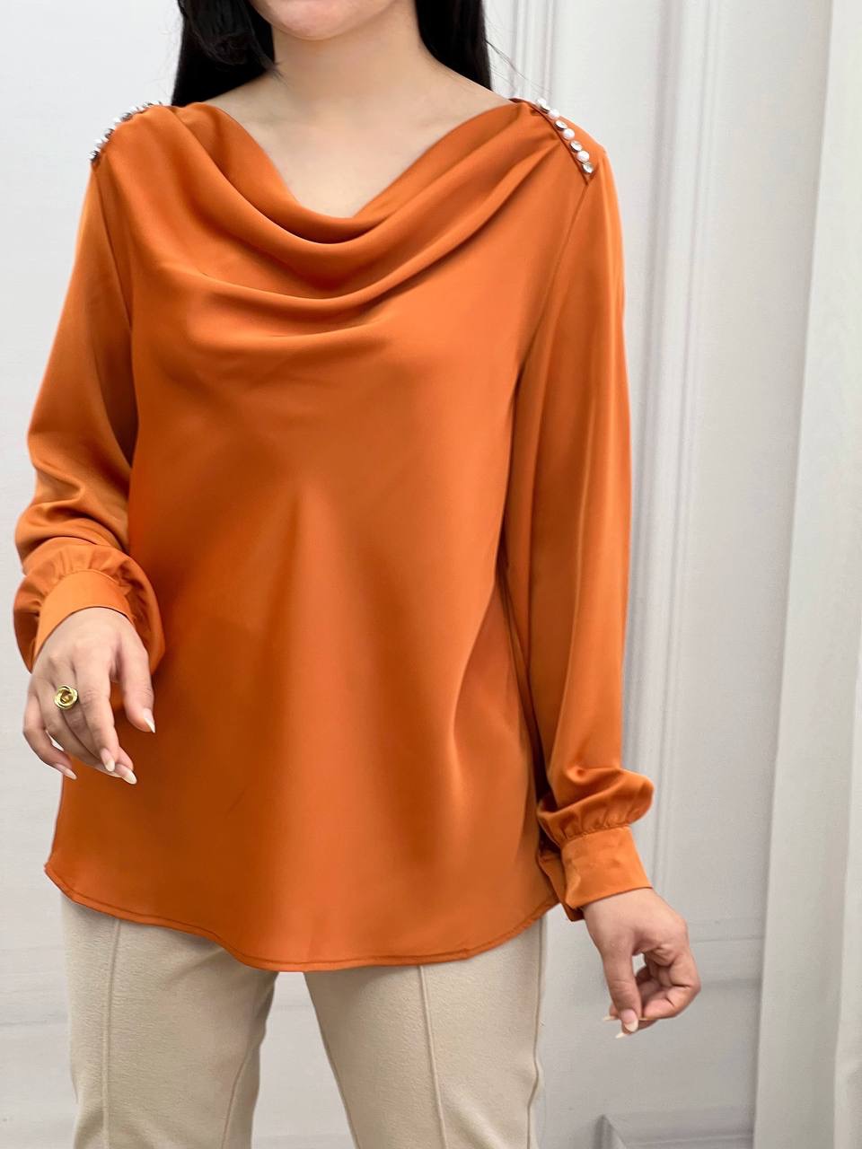 شومیز ساتن یقه افتاده کد 3481