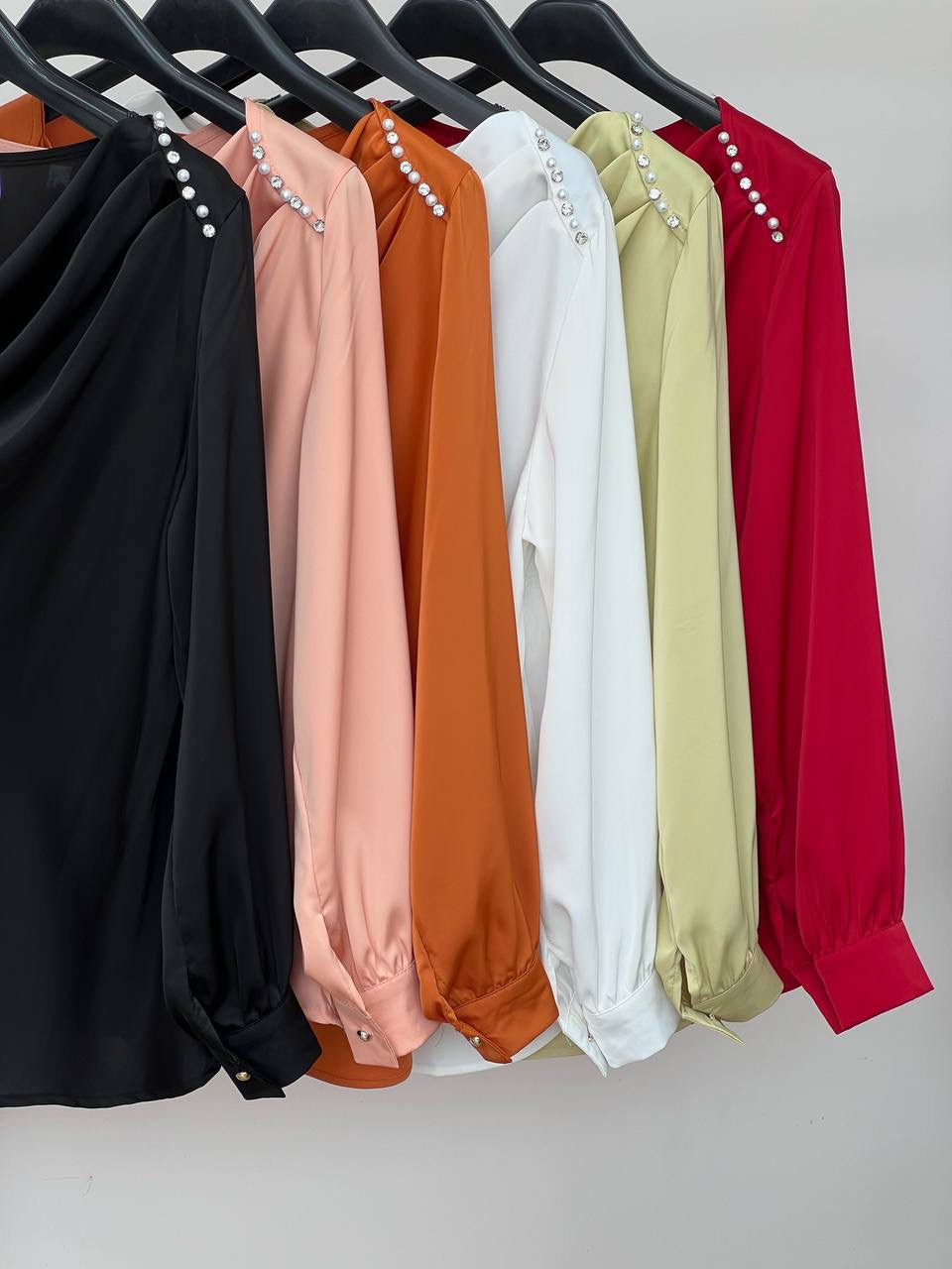 شومیز ساتن یقه افتاده کد 3481