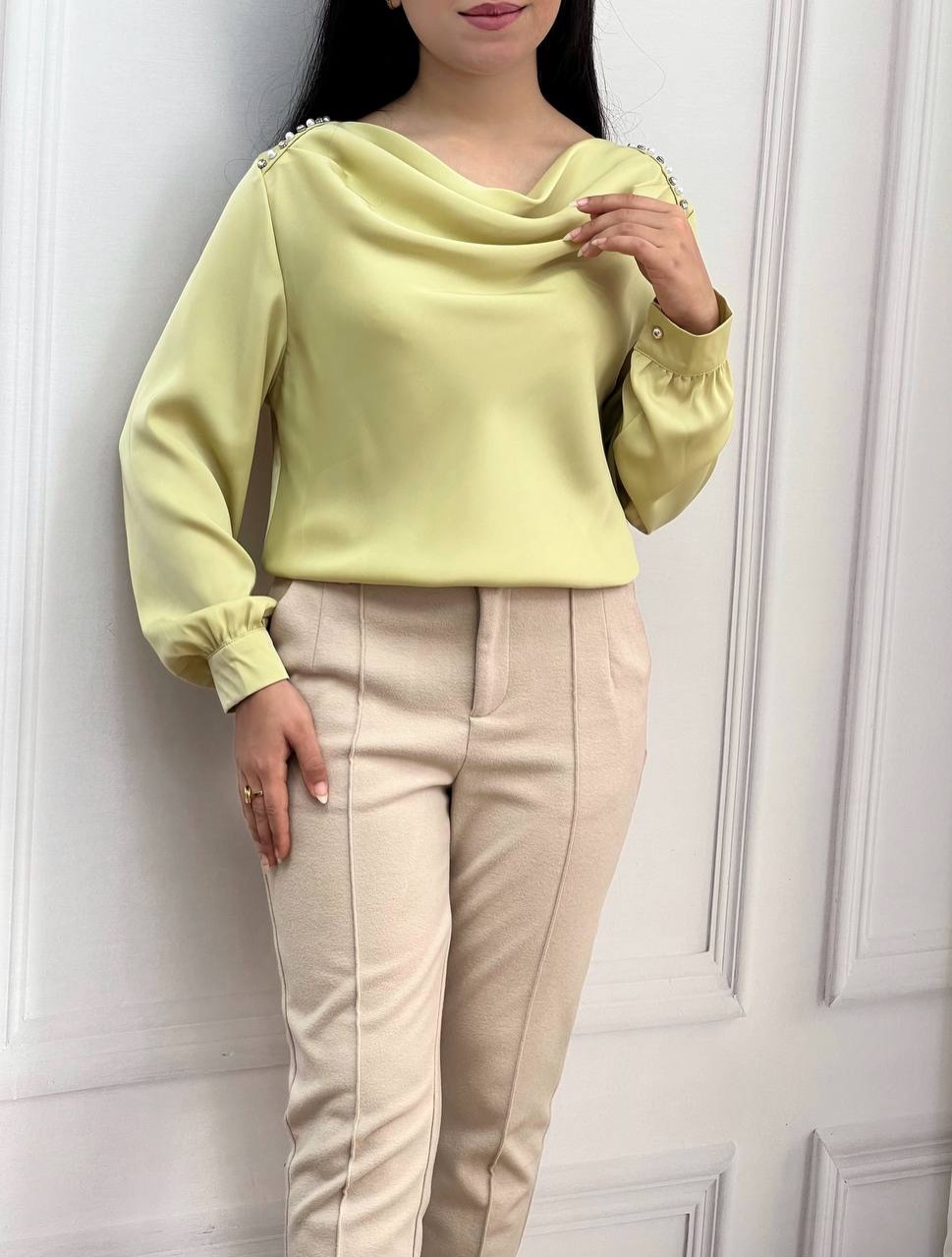 شومیز ساتن یقه افتاده کد 3481