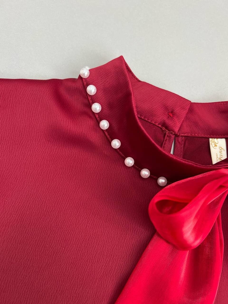 شومیز ساتن یقه مروارید کد 3494