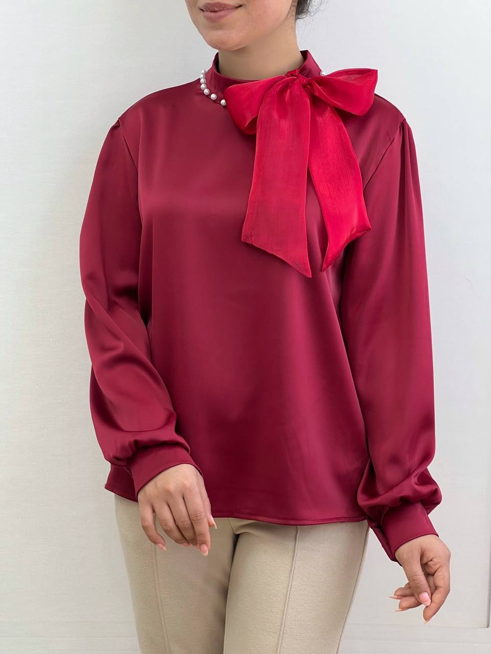 شومیز ساتن یقه مروارید کد 3494