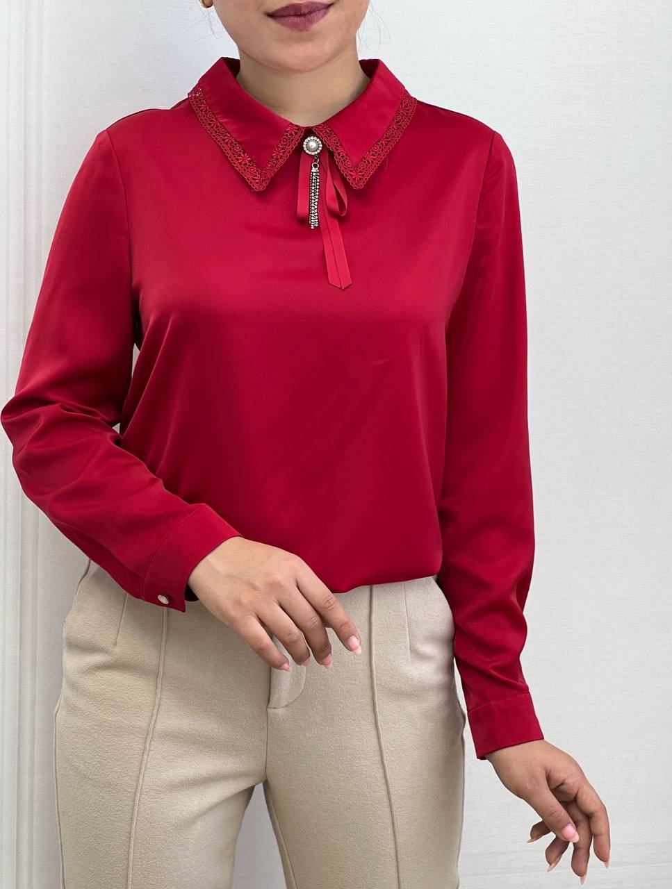 شومیز ساتن یقه مروارید کد 3495