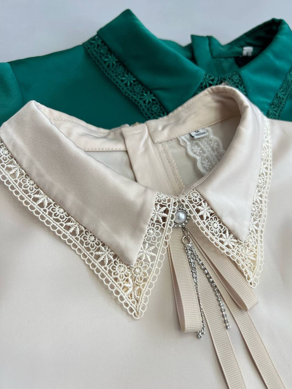 شومیز ساتن یقه مروارید کد 3495