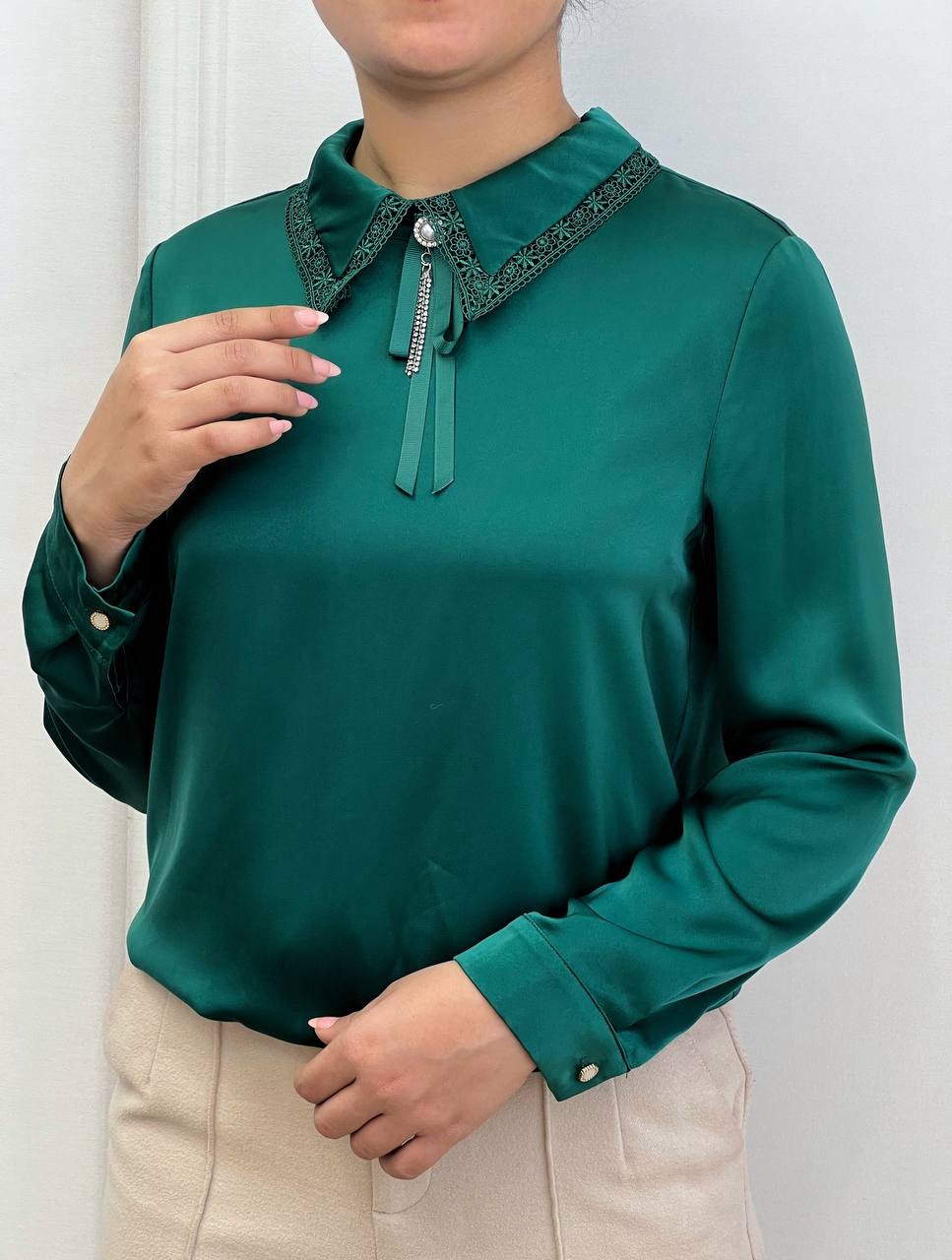 شومیز ساتن یقه مروارید کد 3495