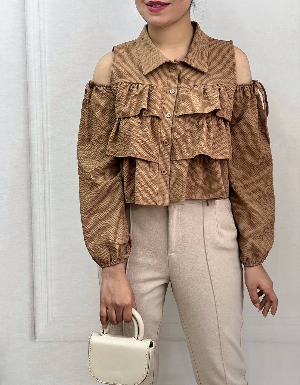 شومیز سه چین سرشانه باز کد 3505