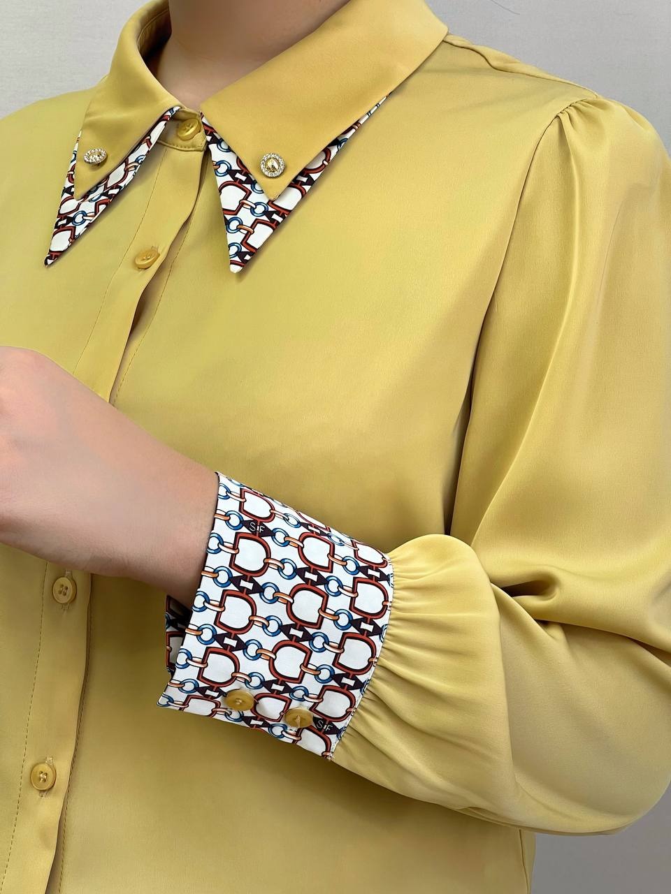 شومیز تکرنگ جلو دکمه کد 3510