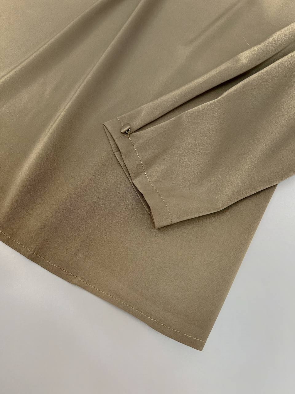 شومیز ساتن سرشانه چین کد 3537